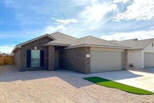 2029 Kenwood Ave in Lubbock, TX - Building Photo