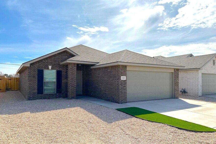 2029 Kenwood Ave in Lubbock, TX - Building Photo
