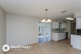 2146 Sandalwood Dr in Melbourne, FL - Foto de edificio - Building Photo