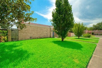 10919 Villa Lea Ln in Houston, TX - Building Photo - Building Photo