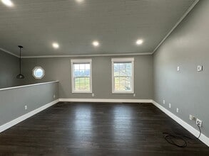 318 Webb Rd in Piney Flats, TN - Building Photo - Building Photo