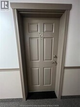 1800 Columbia Ct in Windsor, ON - Building Photo - Building Photo