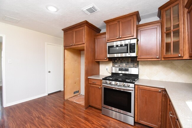 property at 8110 Dorrcrest Ln