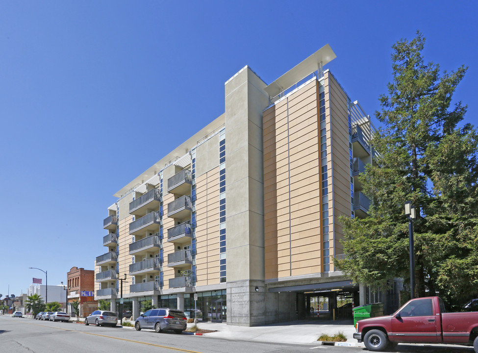 Japantown Apartments in San Jose, CA - Building Photo