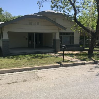 502 NE 6th Ave in Mineral Wells, TX - Building Photo