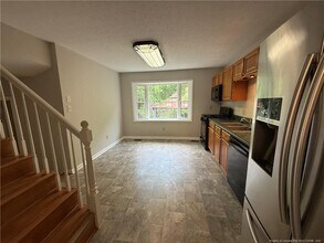 849 Stoneykirk Dr in Fayetteville, NC - Building Photo - Building Photo