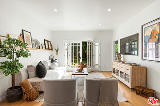 524 Lincoln Blvd in Santa Monica, CA - Foto de edificio - Building Photo