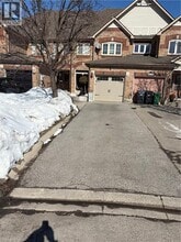3971 Zenith Ct in Mississauga, ON - Building Photo - Building Photo