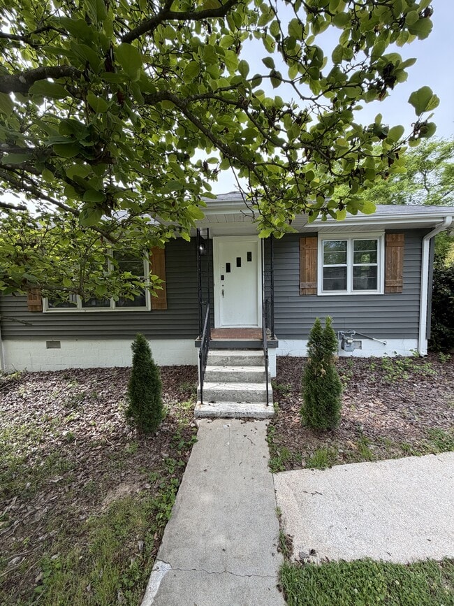 property at 2116 Rockland Dr