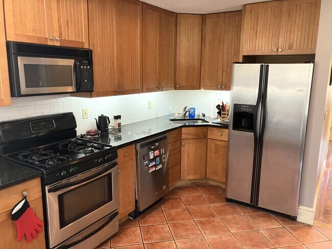 1187 Dorchester Ave, Unit 3 in Boston, MA - Building Photo - Building Photo
