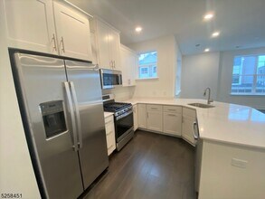 37 Harvest Wy in Little Falls, NJ - Building Photo - Building Photo