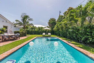 319 Hunter St in West Palm Beach, FL - Building Photo - Building Photo
