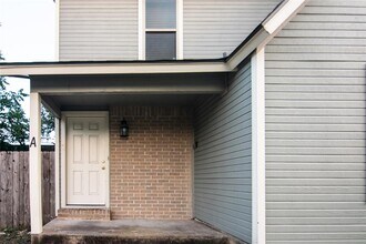 8807 Springmail Cir in Austin, TX - Building Photo - Building Photo
