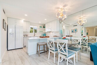2505 S Ocean Blvd in Palm Beach, FL - Building Photo - Building Photo