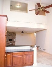 2157 Bordeaux Court in Harrisburg, PA - Foto de edificio - Building Photo