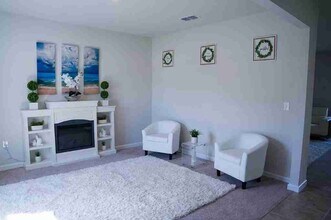 308 Fiddlewood Ct in Davenport, FL - Building Photo - Building Photo