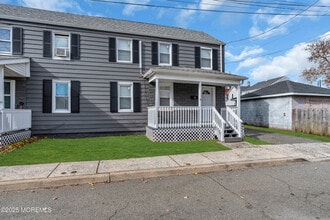 6 Orchard St in Matawan, NJ - Building Photo - Building Photo