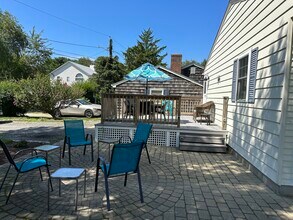 100 Hull St in South Kingstown, RI - Building Photo - Building Photo