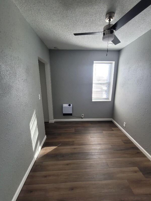 409 N Sterling Ave, Unit APT 2D in Sugar Creek, MO - Building Photo - Building Photo