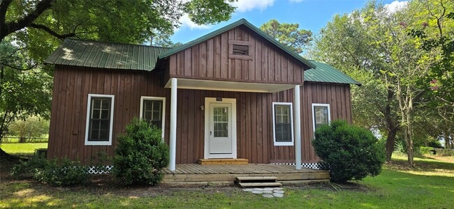 2266 Young Rd in Livingston, TX - Building Photo - Building Photo