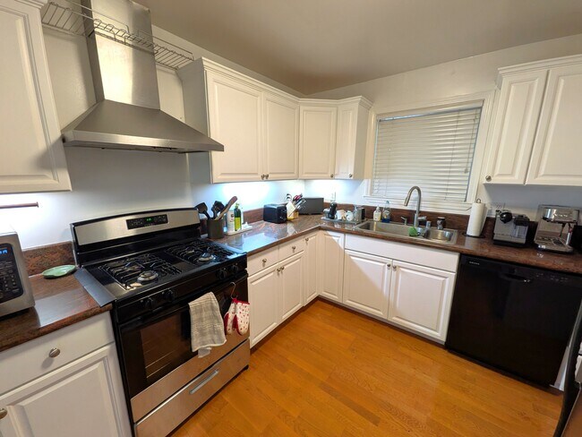 property at 583 Hayes St