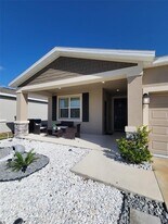 1246 Lassen St in Haines City, FL - Building Photo