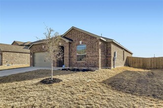 2215 Dahlia Way in Princeton, TX - Building Photo - Building Photo