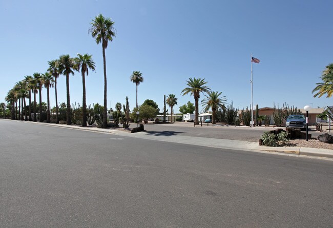 Chandler Estates in Chandler, AZ - Foto de edificio - Building Photo