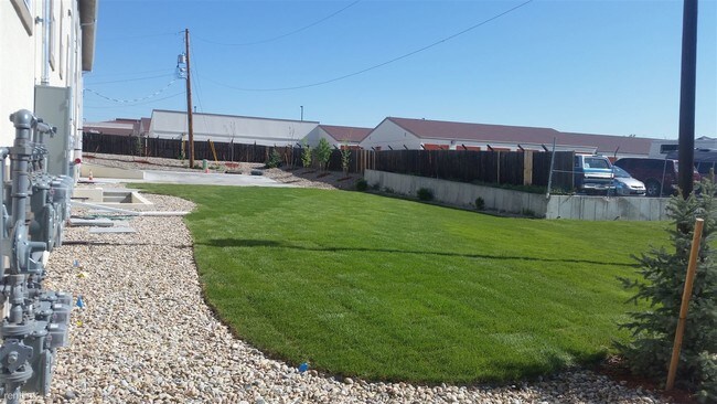 7660 Washington St in Denver, CO - Building Photo - Building Photo