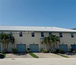 3956 Poinciana Ln in Hollywood, FL - Building Photo - Building Photo