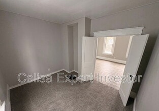 425 Greenlawn Ave in Fort Wayne, IN - Building Photo - Building Photo