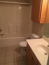 6323 Lakeside Ln in Lawrence, KS - Building Photo - Building Photo