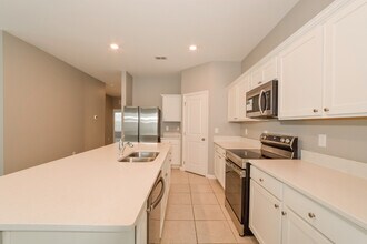 2832 Granville Dr in Kissimmee, FL - Building Photo - Building Photo