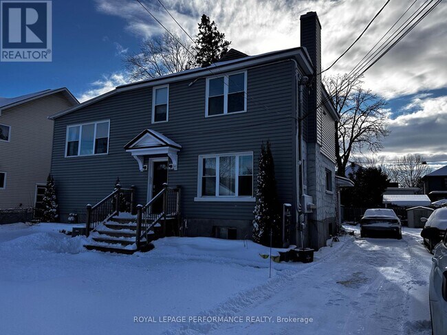 110 Glynn Ave in Ottawa, ON - Building Photo - Building Photo
