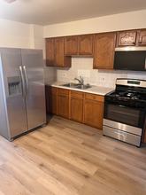 349 E 91st St, Unit B in Chicago, IL - Building Photo - Building Photo