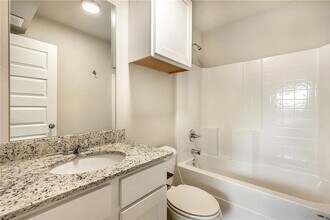 19 N Howard St in Edmond, OK - Building Photo - Building Photo
