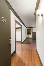 The Ambassador Apartments in Tacoma, WA - Building Photo - Building Photo