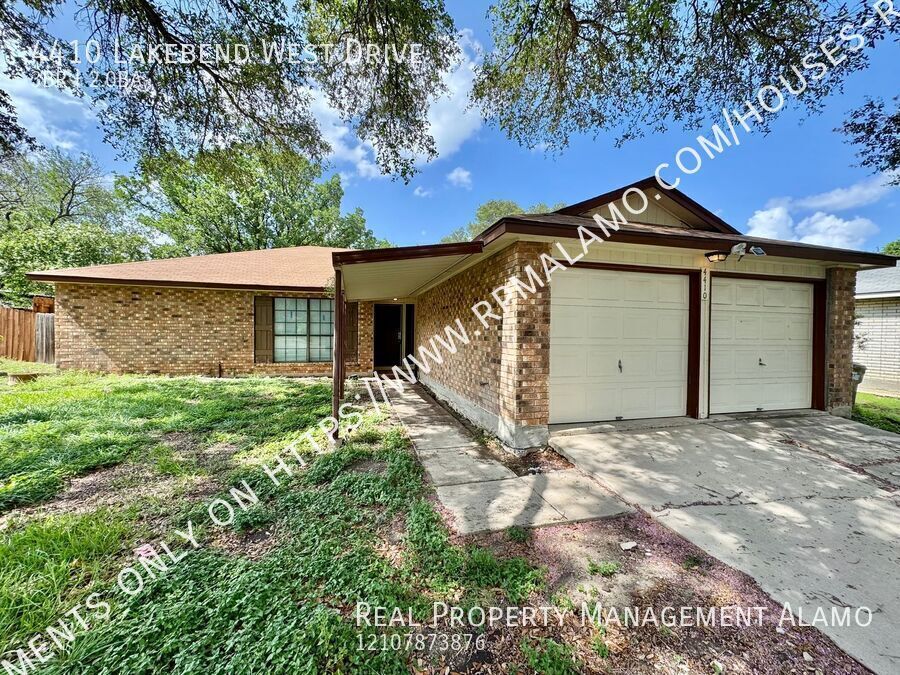 4410 Lakebend W Dr in San Antonio, TX - Building Photo