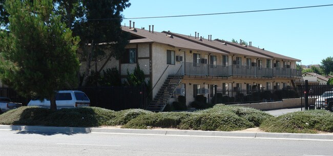 4128 W Avenue L in Quartz Hill, CA - Building Photo - Building Photo