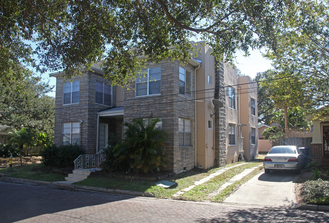 3002 W Sitios St in Tampa, FL - Building Photo - Building Photo