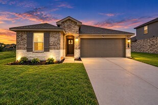 403 Rain Water Ln in Mont Belvieu, TX - Building Photo