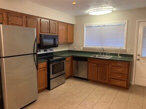 6401 Deihl Rd in Houston, TX - Building Photo - Building Photo