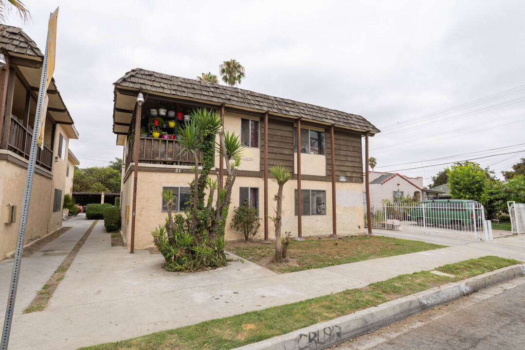 217 N Burris Ave in Compton, CA - Building Photo