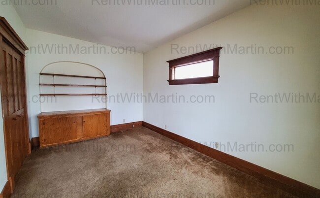 313 Denver St in Waterloo, IA - Building Photo - Building Photo