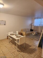 255 Schuyler Ave, Unit 18 in Kearny, NJ - Building Photo - Building Photo