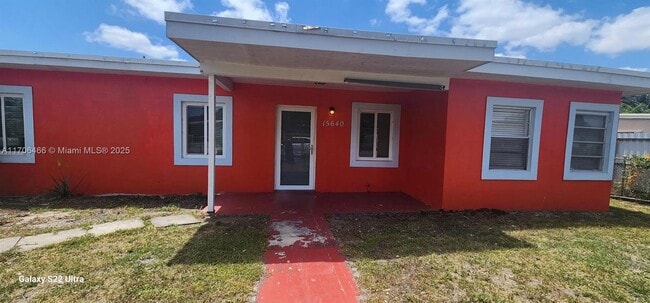 15640 NW 159th St Rd in Miami Gardens, FL - Building Photo - Building Photo