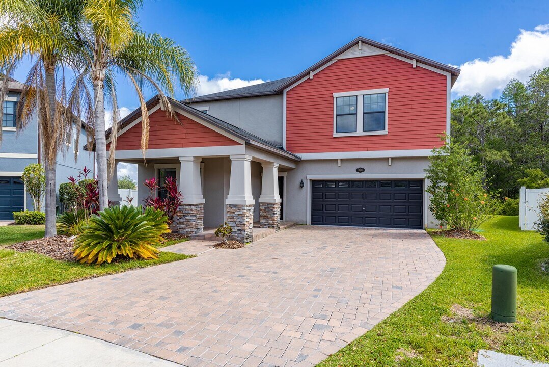 19313 Prairie Tree Pl in Tampa, FL - Building Photo