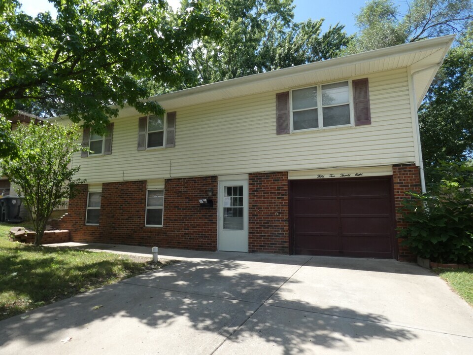5228 N Richmond Ave in Kansas City, MO - Building Photo