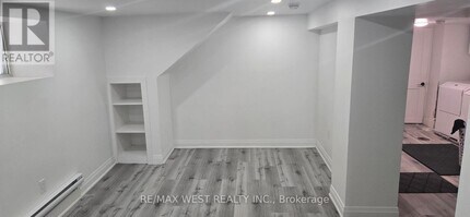 450 Glenlake Ave in Toronto, ON - Building Photo - Building Photo