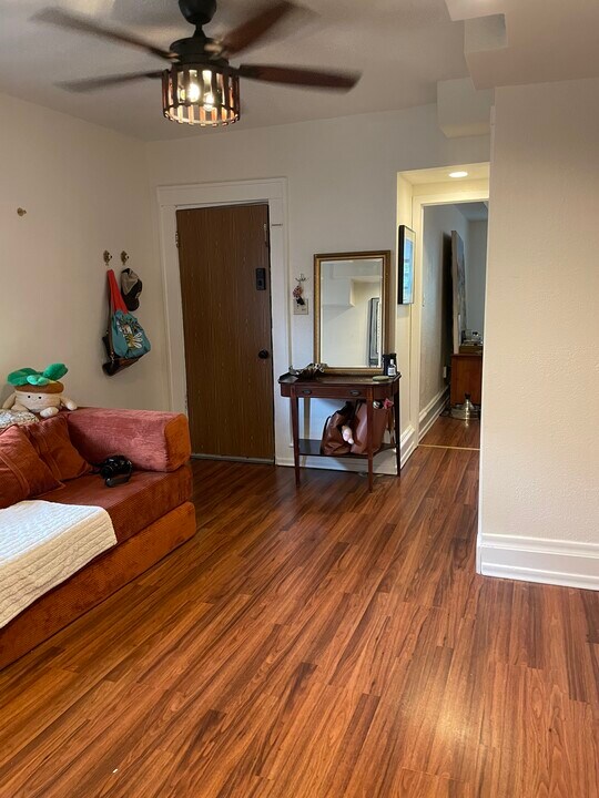 1611 Grand St NE, Unit Unit 2 in Minneapolis, MN - Building Photo